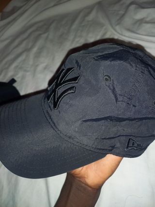 Gorra NY negra - Nueva y original