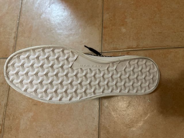 Zapatillas Zara negras