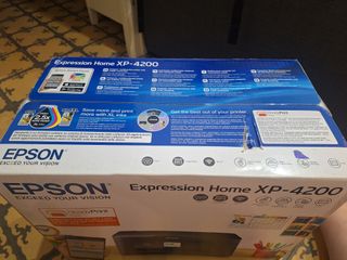 Epson XP-4200: Impresora nueva y cartuchos