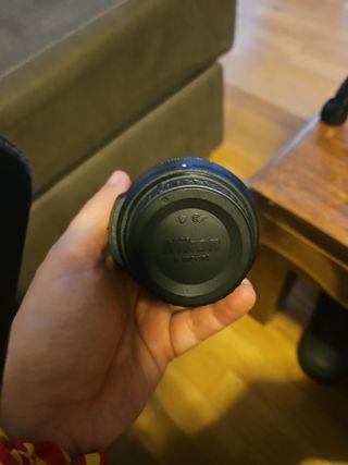 Nikon D3100 con Objetivo y Accesorios.