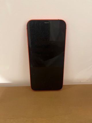 iPhone 12 rojo