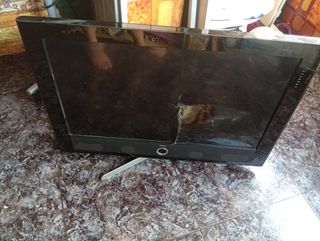 TV LOEWE Connect 32 Full HD - Piezas