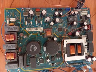 TV LOEWE Connect 32 Full HD - Piezas