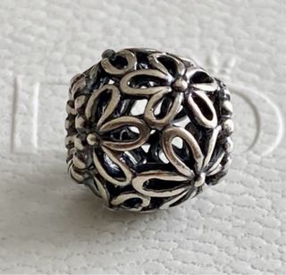 Charm Pandora ORIGINAL Bola flor esfera calada