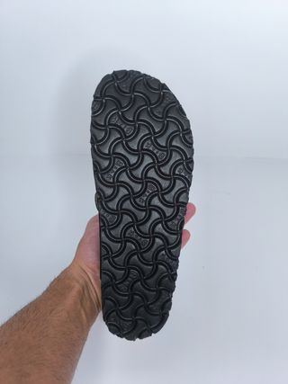 Zuecos Birkenstock negros