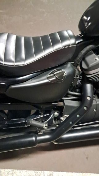 Harley Davidson Sportster Iron 883 - Impecable