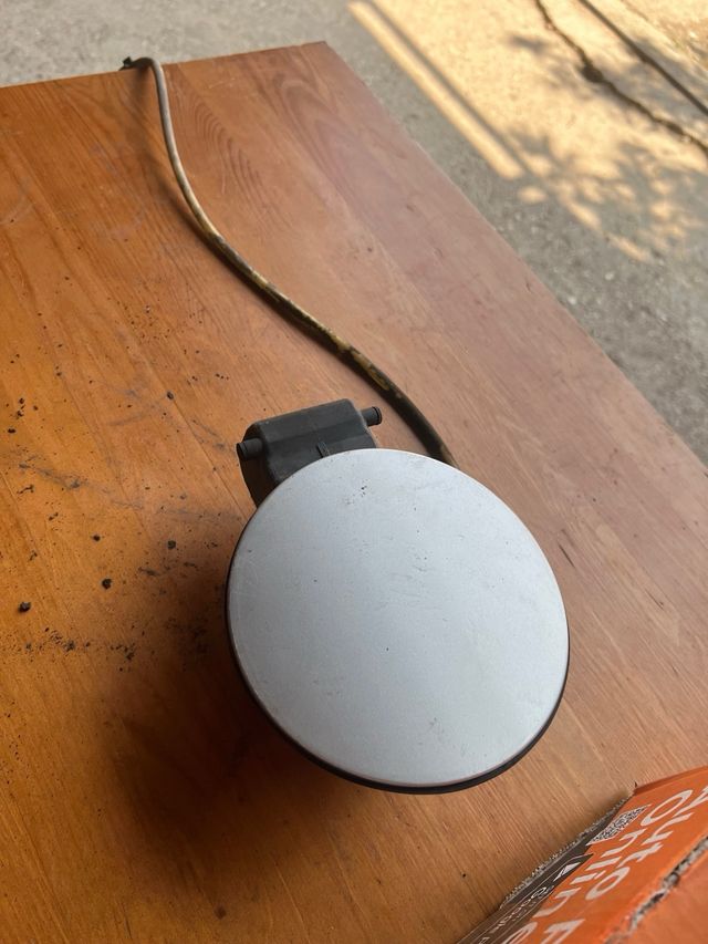 Tapa de depósito combustible