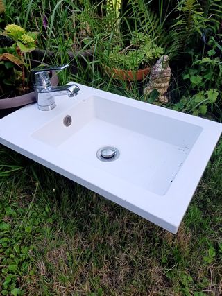 Lavabo baño blanco
