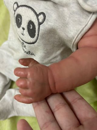 Muñeco reborn bebé 22" con ropa