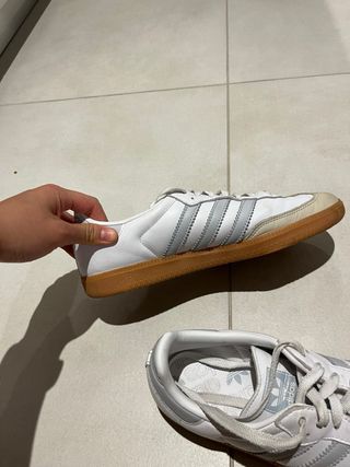 Zapatillas Adidas Samba blancas y azules