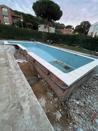 boradas de piscina
