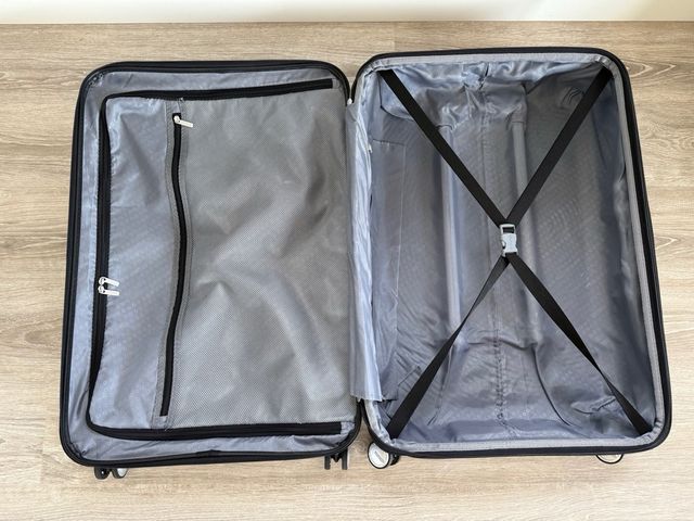 Maleta American Tourister. Soundbox 77cm.
