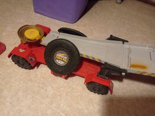 Hot Wheels Monster Trucks - Camión/Pista