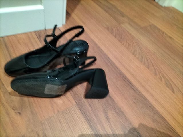 Zapatos tacón negros