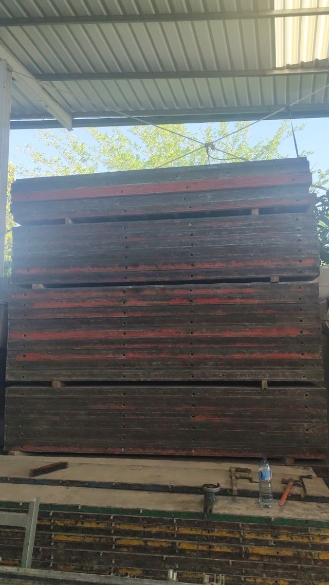 Alquiler de chapas y encofrados