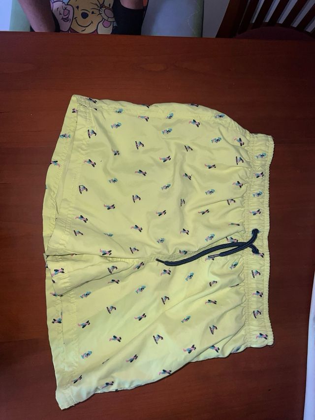 Bañador corto amarillo niño