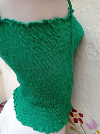 Top corto verde - Tirantes