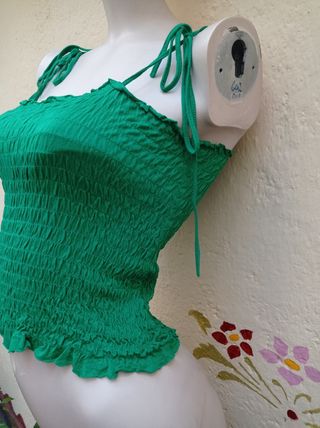 Top corto verde - Tirantes