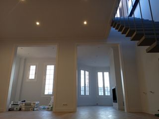 Lacado Premium en Marco de Paso y Puertas.