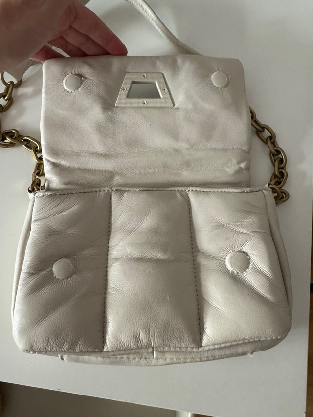Bolso bandolera blanco acolchado