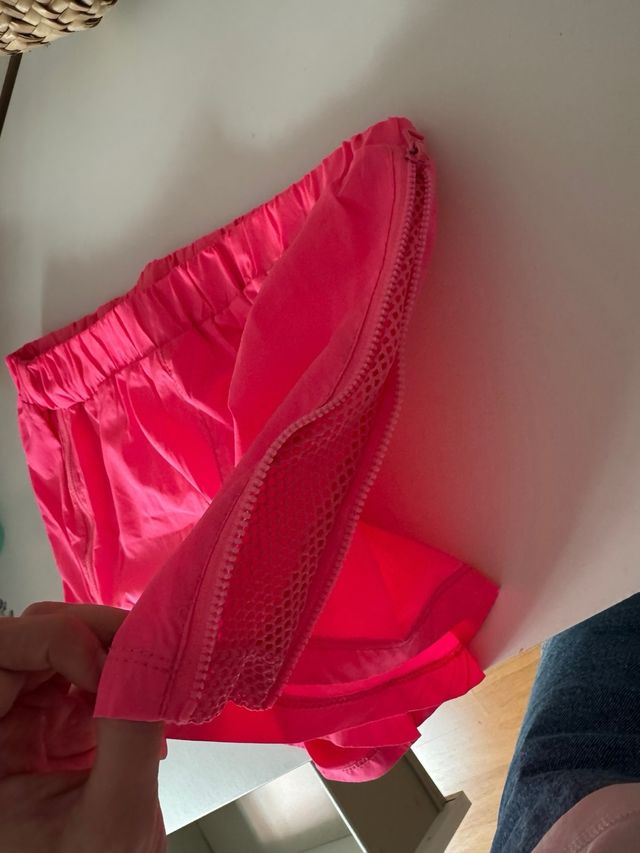 Shorts deportivos fucsia