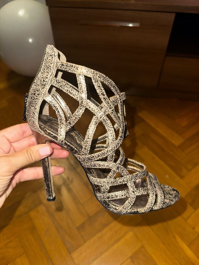 Sandalias tacón dorado 11cm