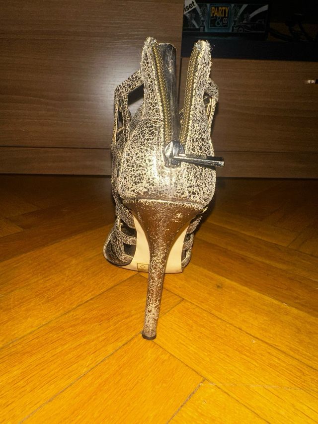 Sandalias tacón dorado 11cm