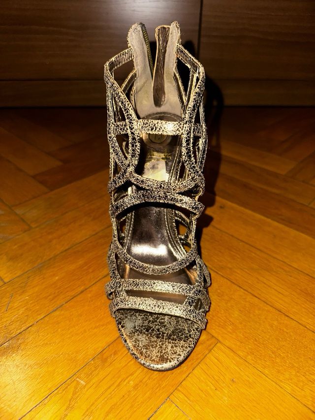 Sandalias tacón dorado 11cm