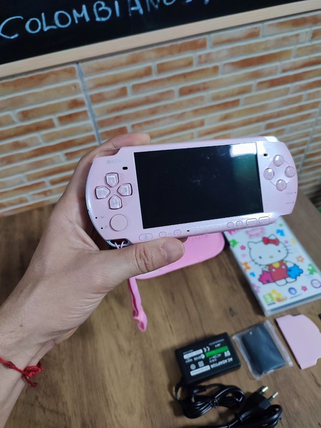 PSP 3004 Rosa Hello Kitty