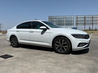 VOLKSWAGEN Passat Variant 2.0 TDI 110kW (150CV)