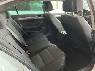 VOLKSWAGEN Passat Variant 2.0 TDI 110kW (150CV)