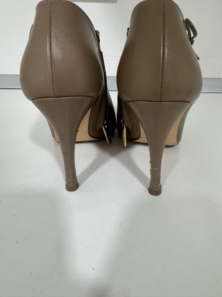 Botin alto sin puntera T38 Carolina Herrera