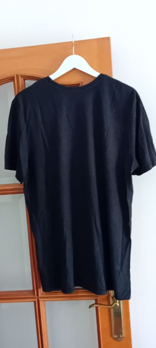 Camiseta Nike negra estampada