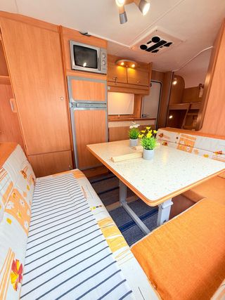 Caravana 6-7 plazas/aire/mover/toldo/avance/3amb