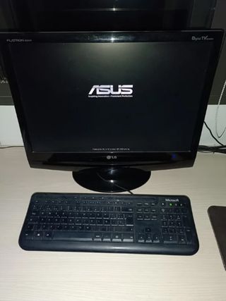 PC ordenador de sobremesa