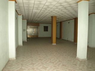 Local comercial en venta en Hellín
