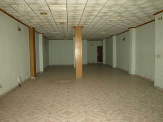 Local comercial en venta en Hellín