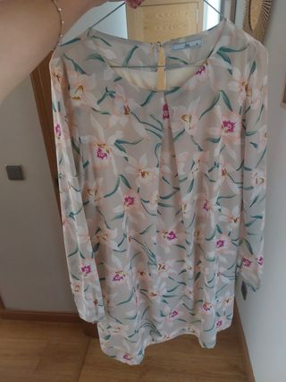 Vestido ideal estampado de flores beige - talla S.