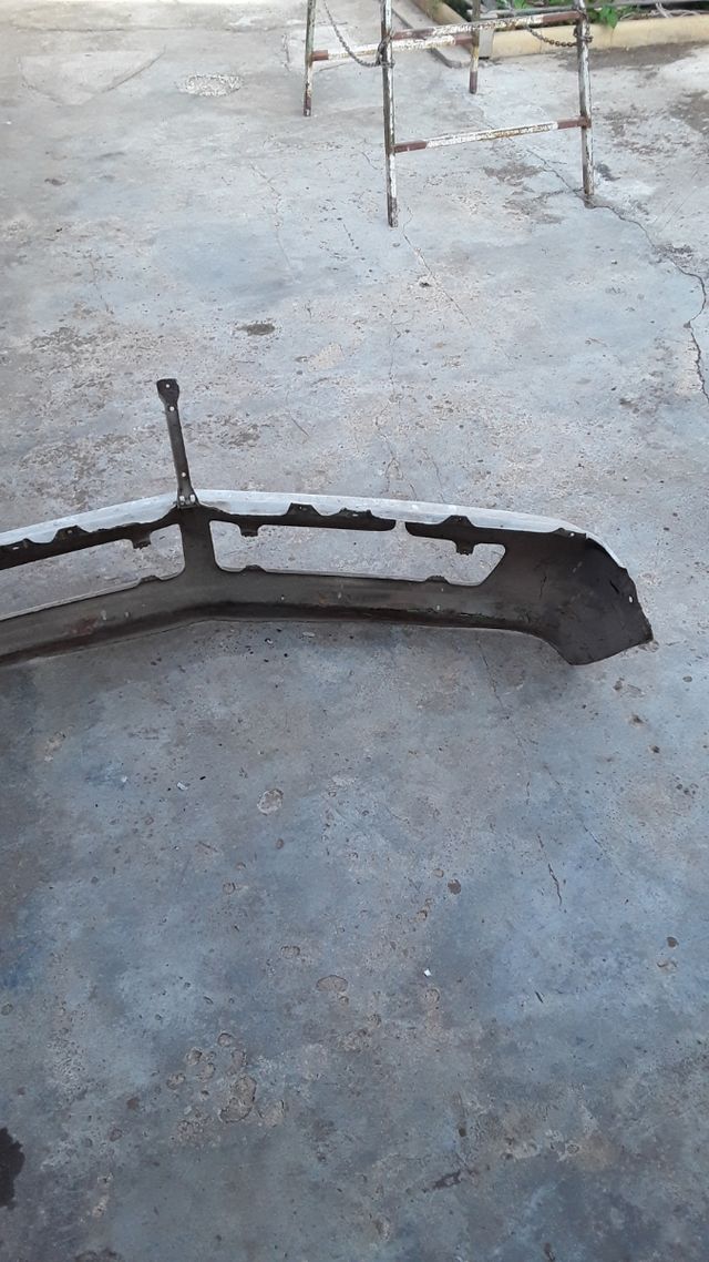 Paragolpes delantero BMW 315/320 E21