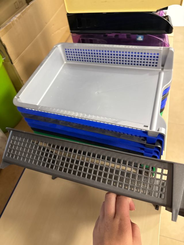 Bandeja de plástico para documentos