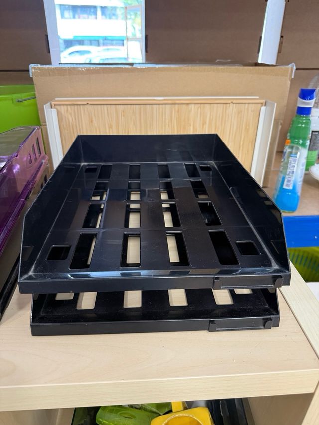 Bandeja de plástico para documentos