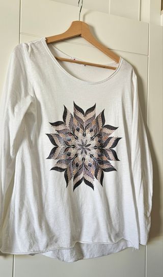 Camiseta blanca mandala 