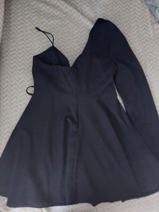 Vestido negro mini-asimetrico