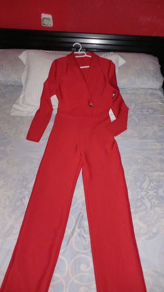Mono rojo bandage