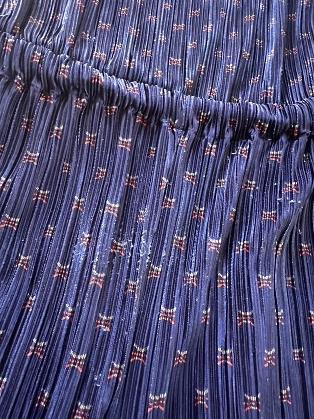 Mono plisado azul marino