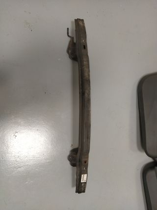 Refuerzo paragolpes BMW E90