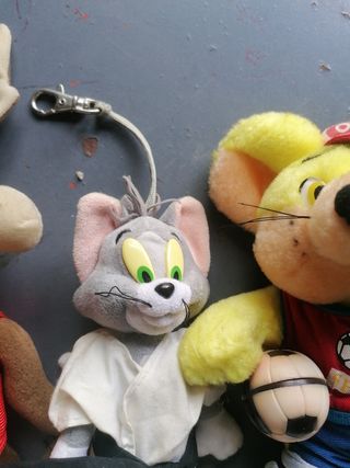 3 Peluche: Wile E. Coyote, Tom & Jerry, Topo Gigio