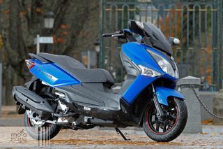 SYM Joymax 300i Star Stop.