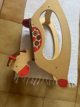 Caballito balancín madera infantil