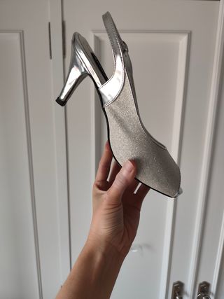 Sandalias tacón plata eventos